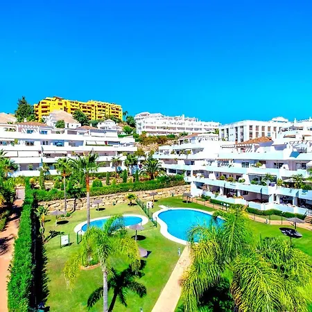 Appartement Penthouse With 250 Sqm Roof Terrace Near The Estepona